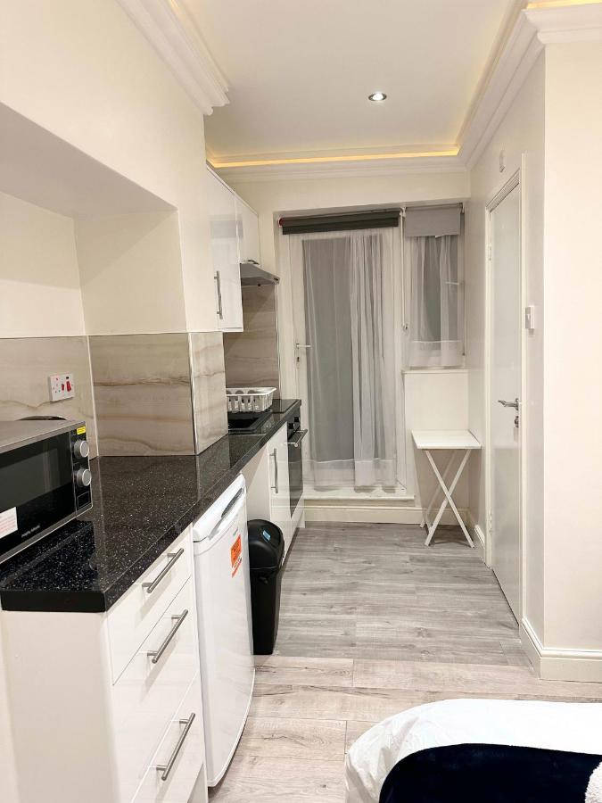 London Charm - Stylish Studio In Kensington Екстериор снимка