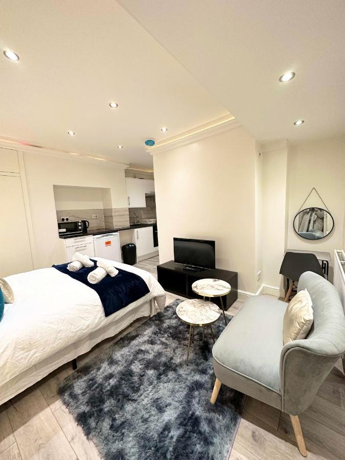 London Charm - Stylish Studio In Kensington Екстериор снимка